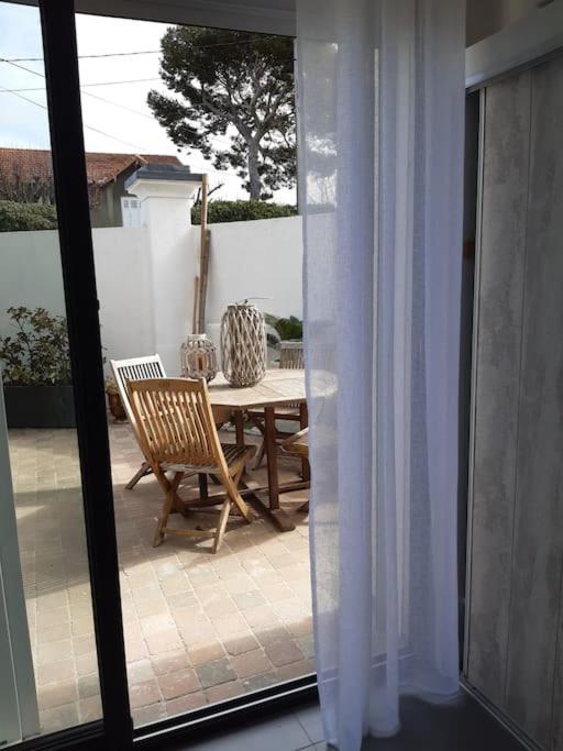 Grand Avec Patio Marseilles